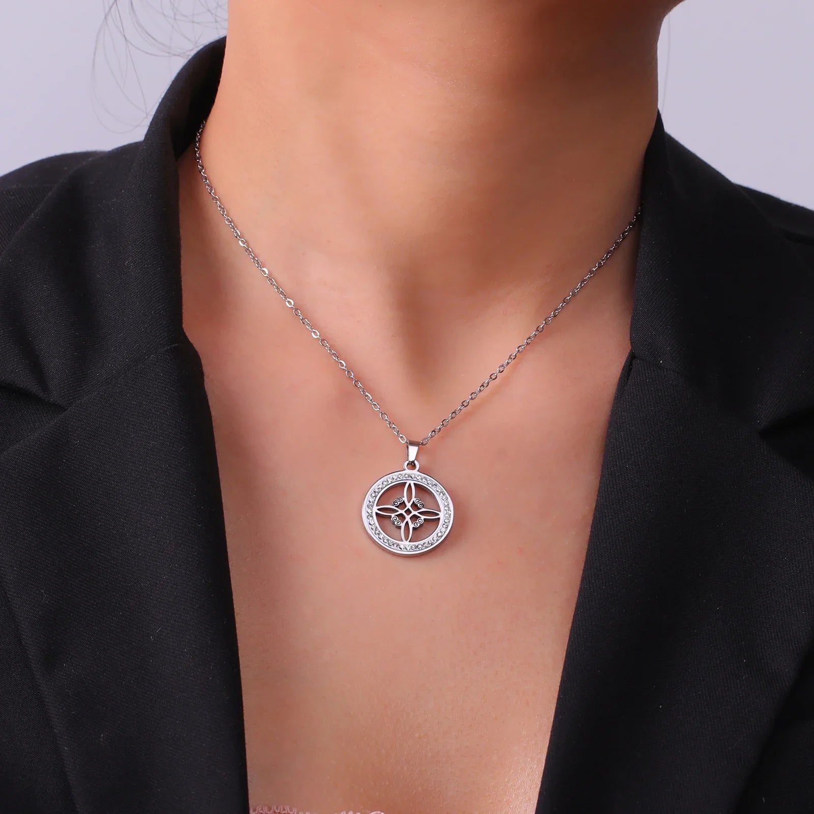 Collier Pendentif Nœud Celtique