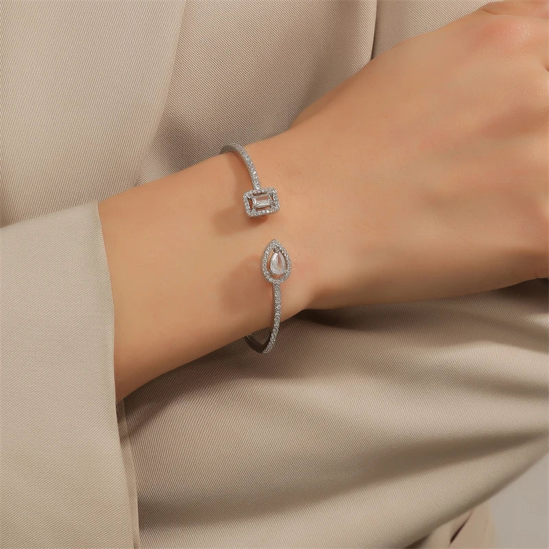 Bracelet manchette doré élégant