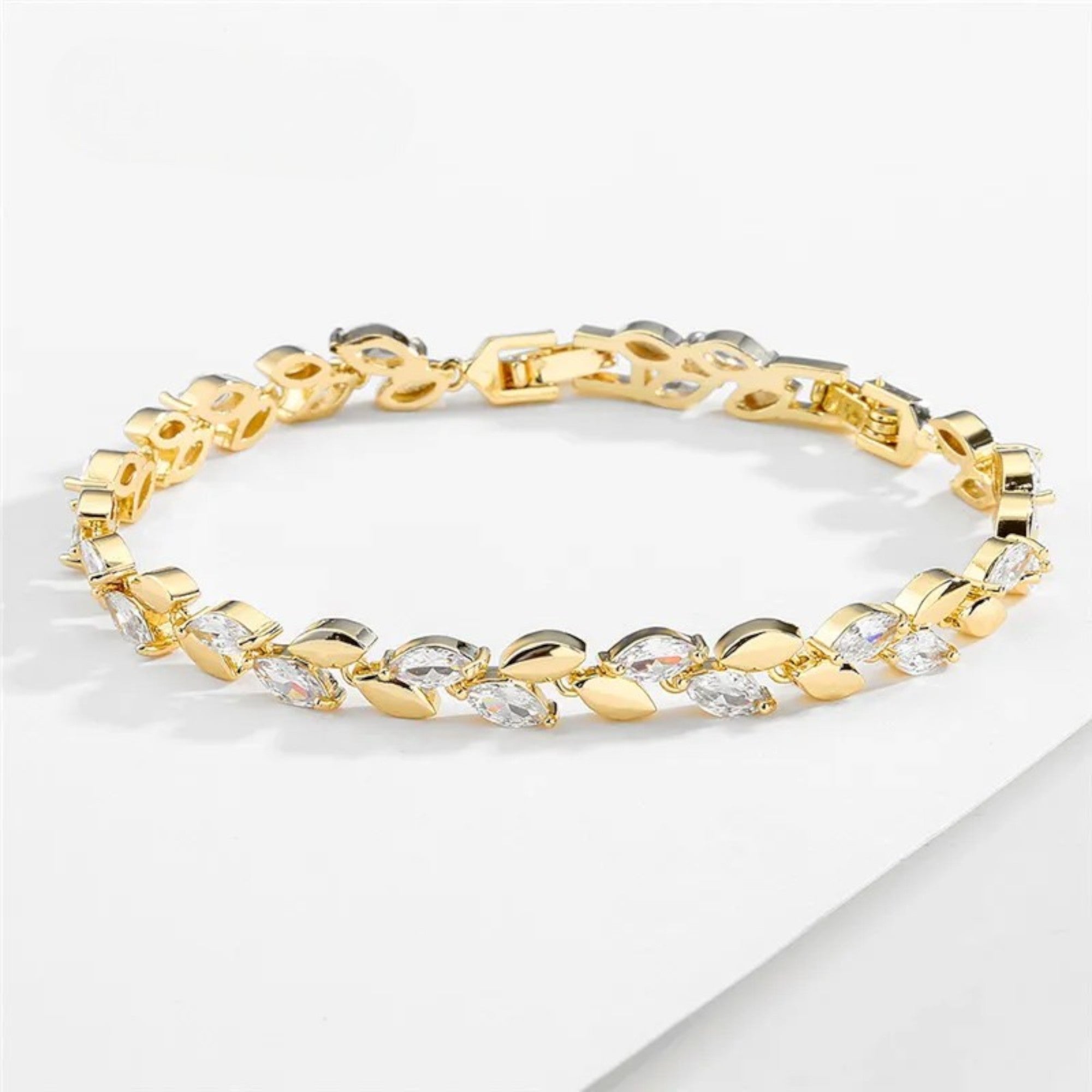 Bracelet feuille marquise