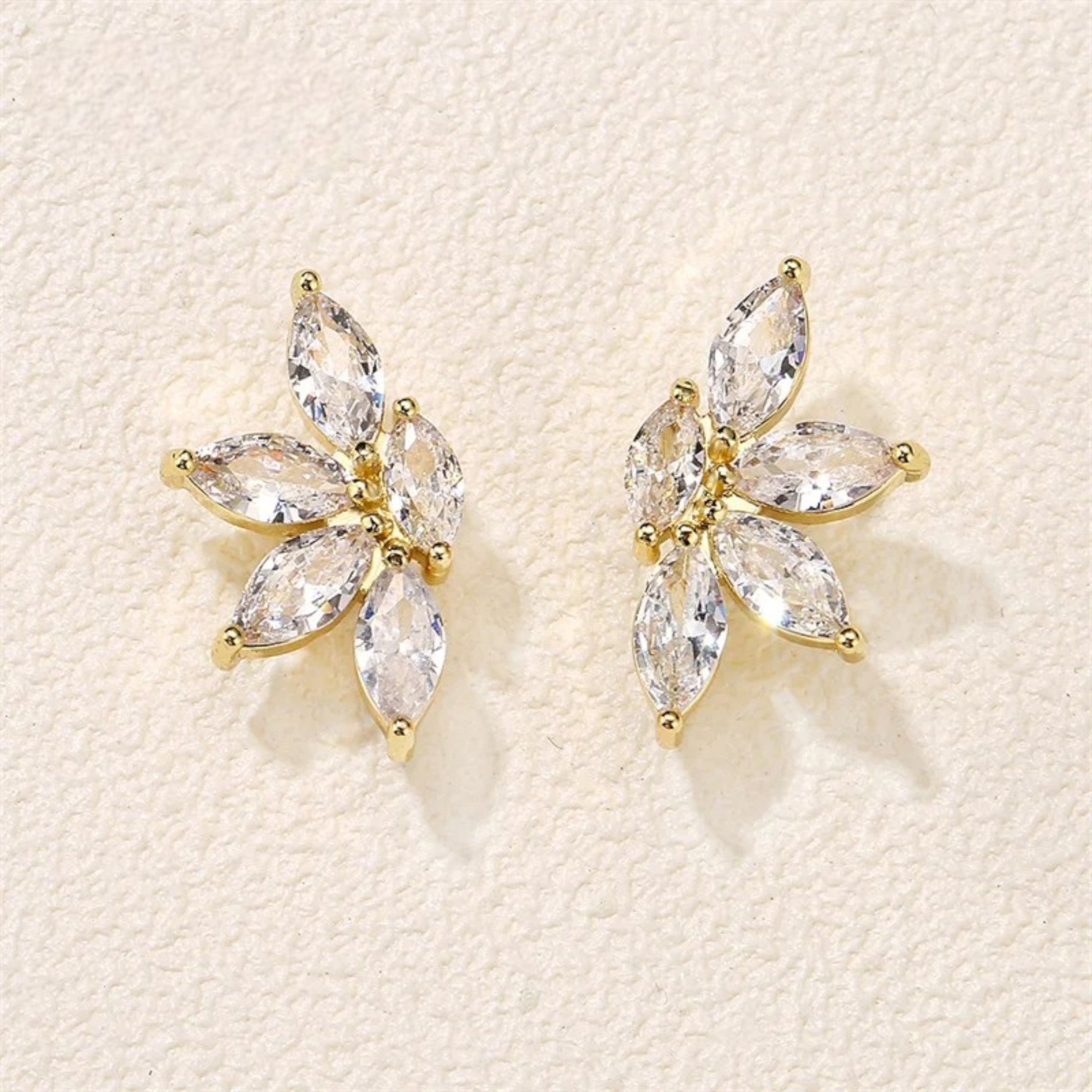 Boucles d’oreilles feuilles fines